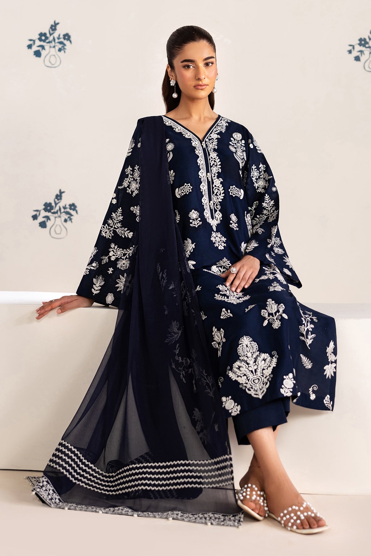 EMBROIDERED LAWN UF-4464