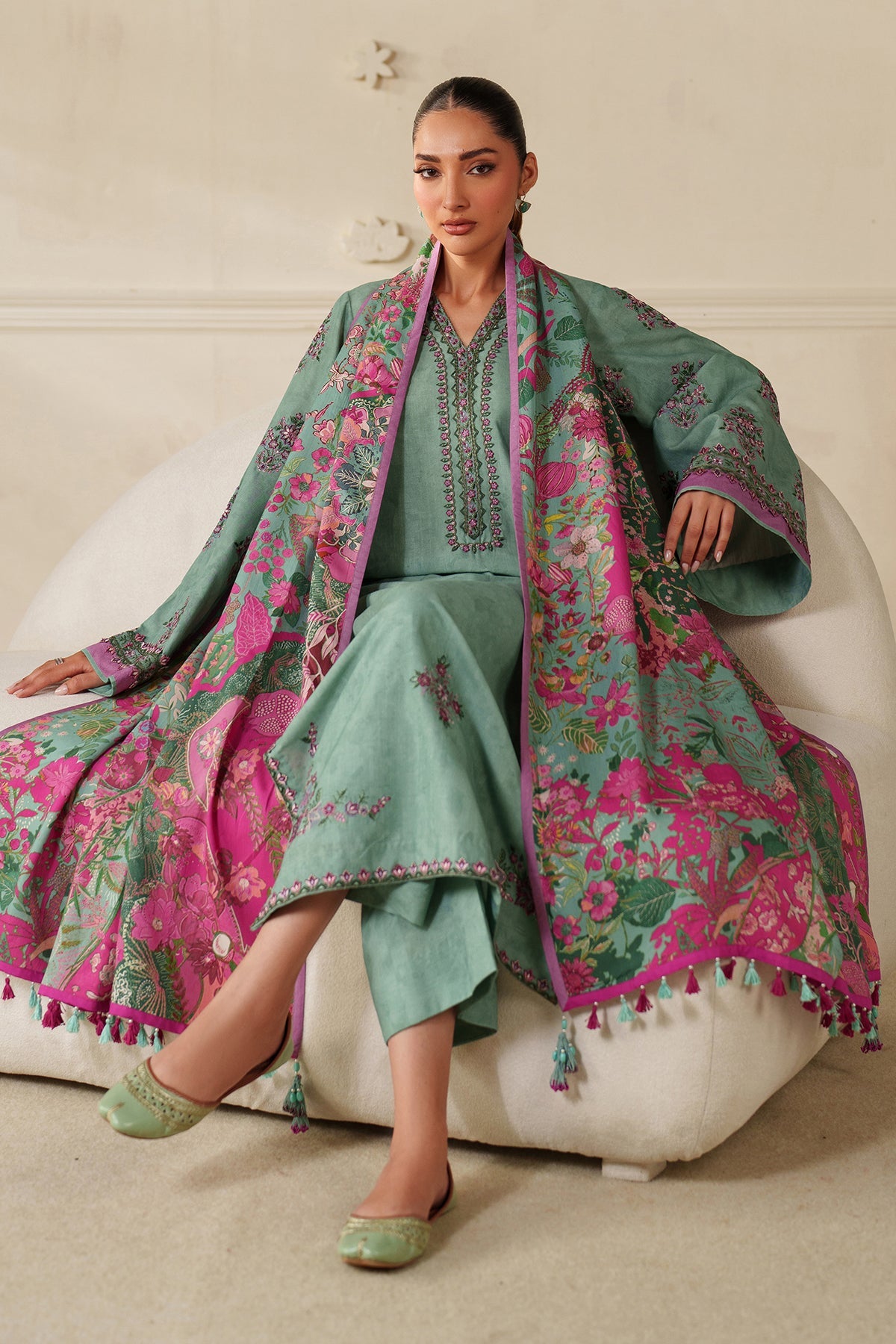 EMBROIDERED KHADDAR SF-4343