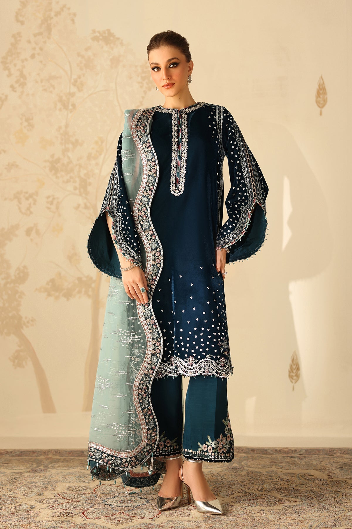EMBROIDERED VELVET UF-4310