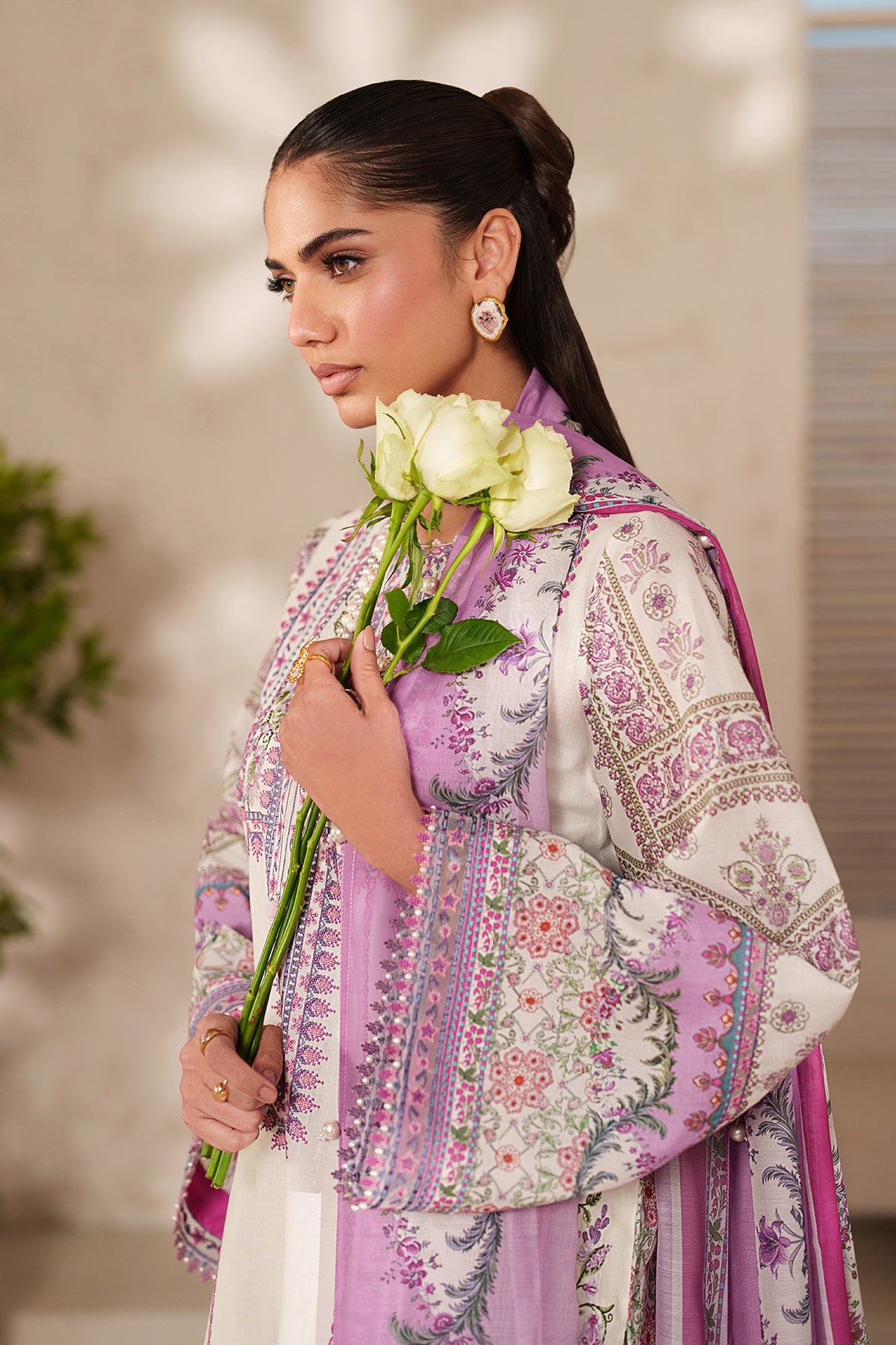 EMBROIDERED LAWN UF-4411