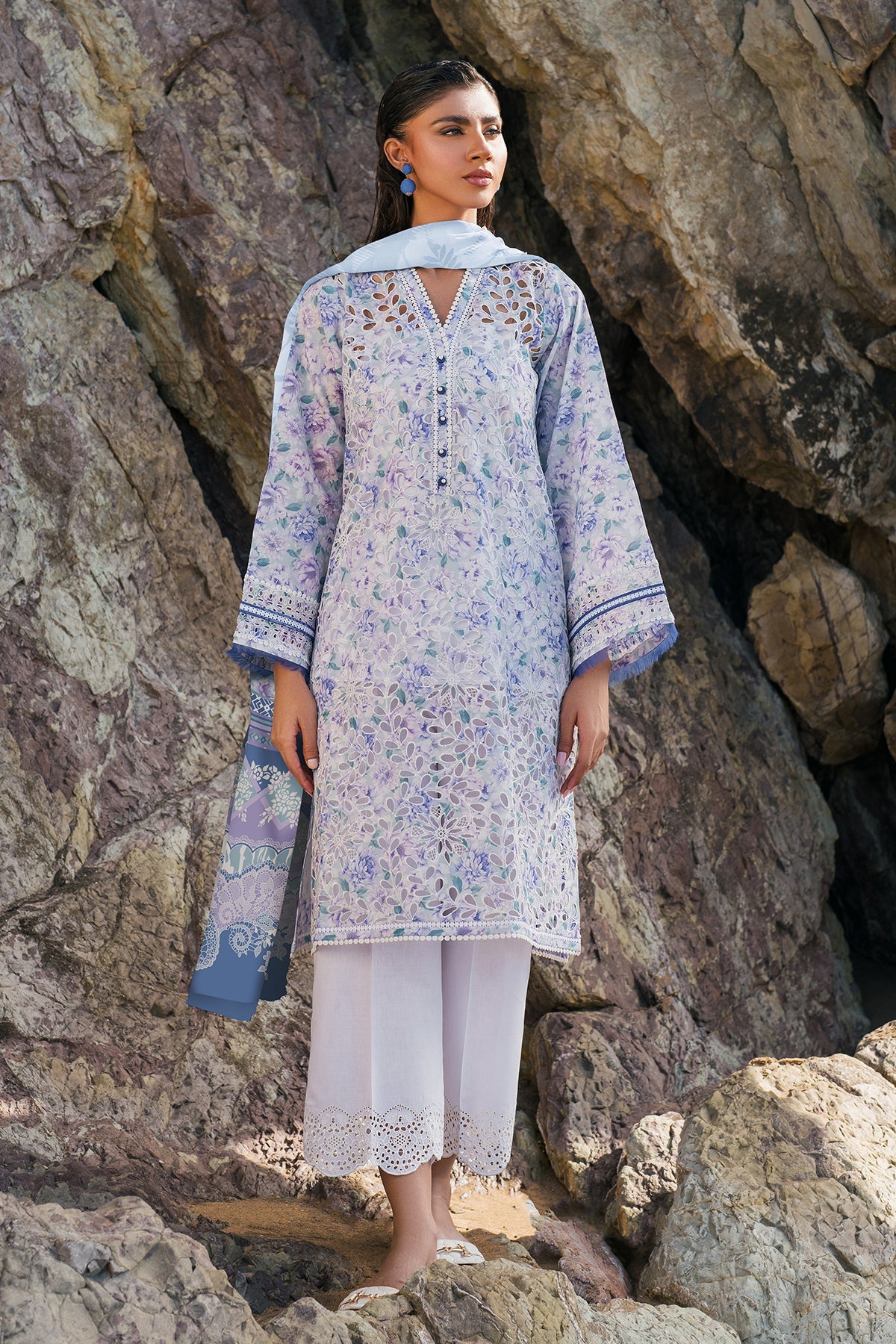 EMBROIDERED PRINTED LAWN UF-4122