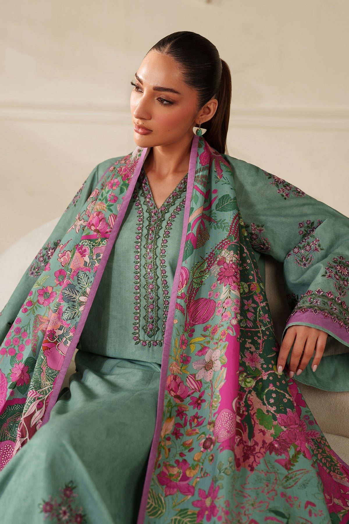 EMBROIDERED KHADDAR UF-4343