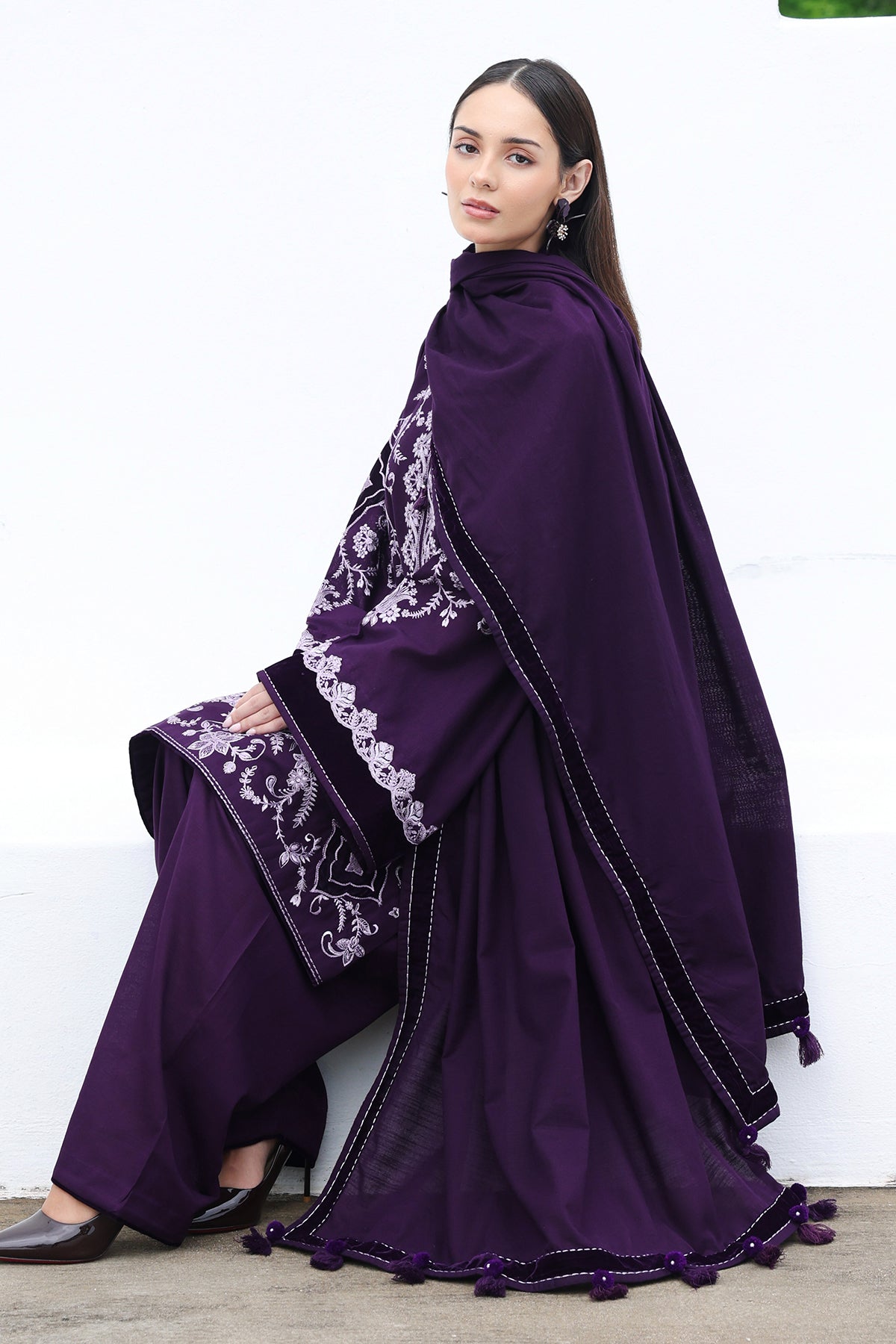EMBROIDERED KHADDAR SF-4615