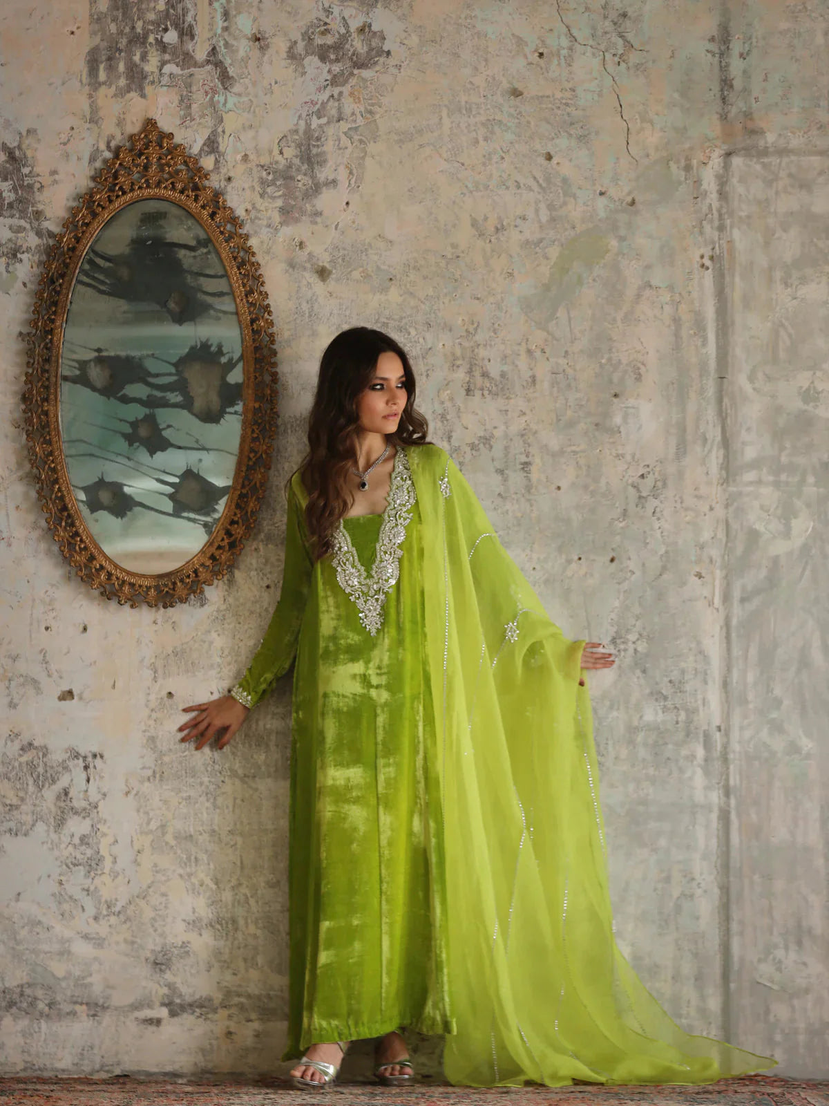 Irsa Parrot Green Signature Velvet