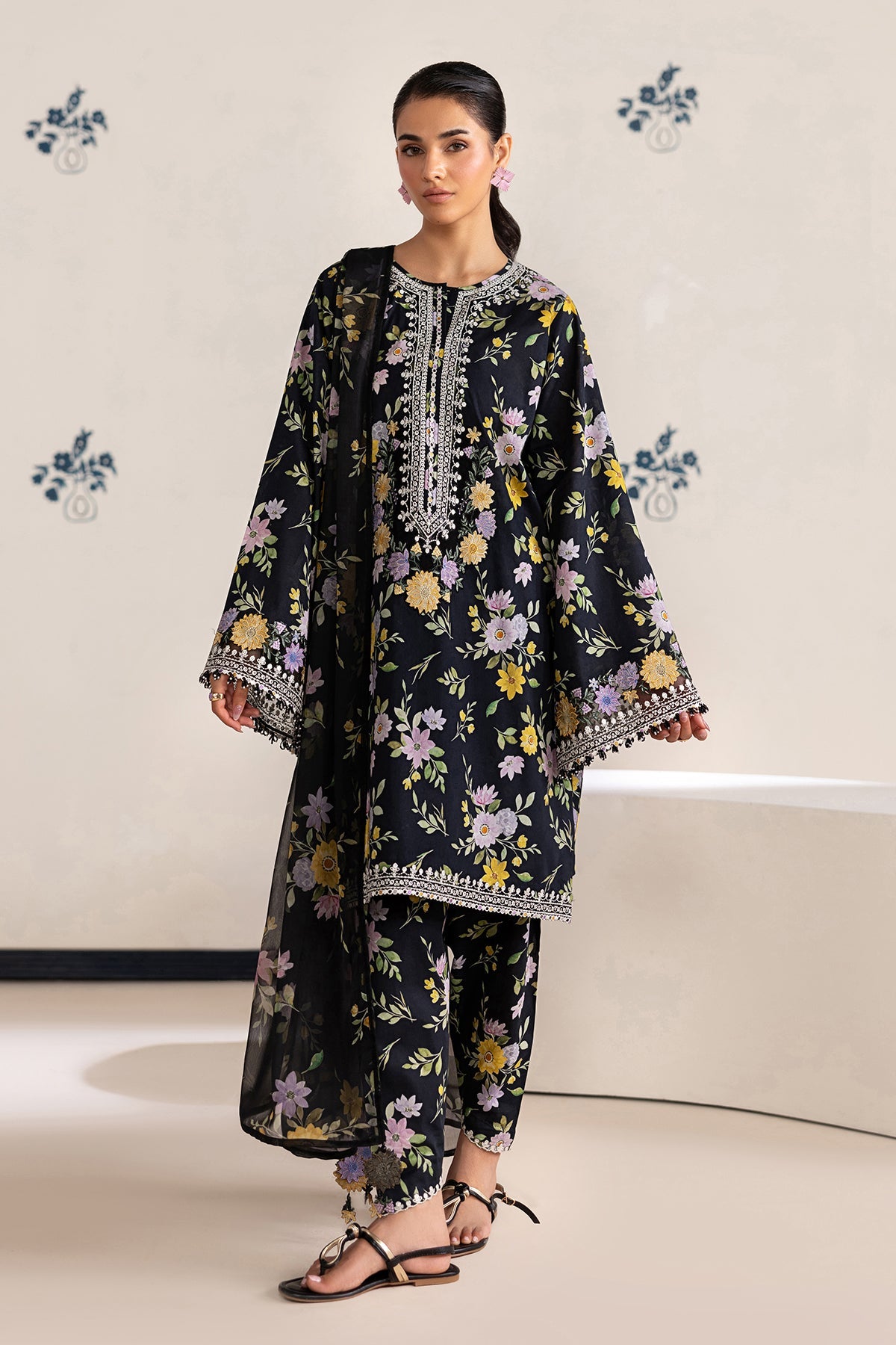 EMBROIDERED LAWN UF-4465