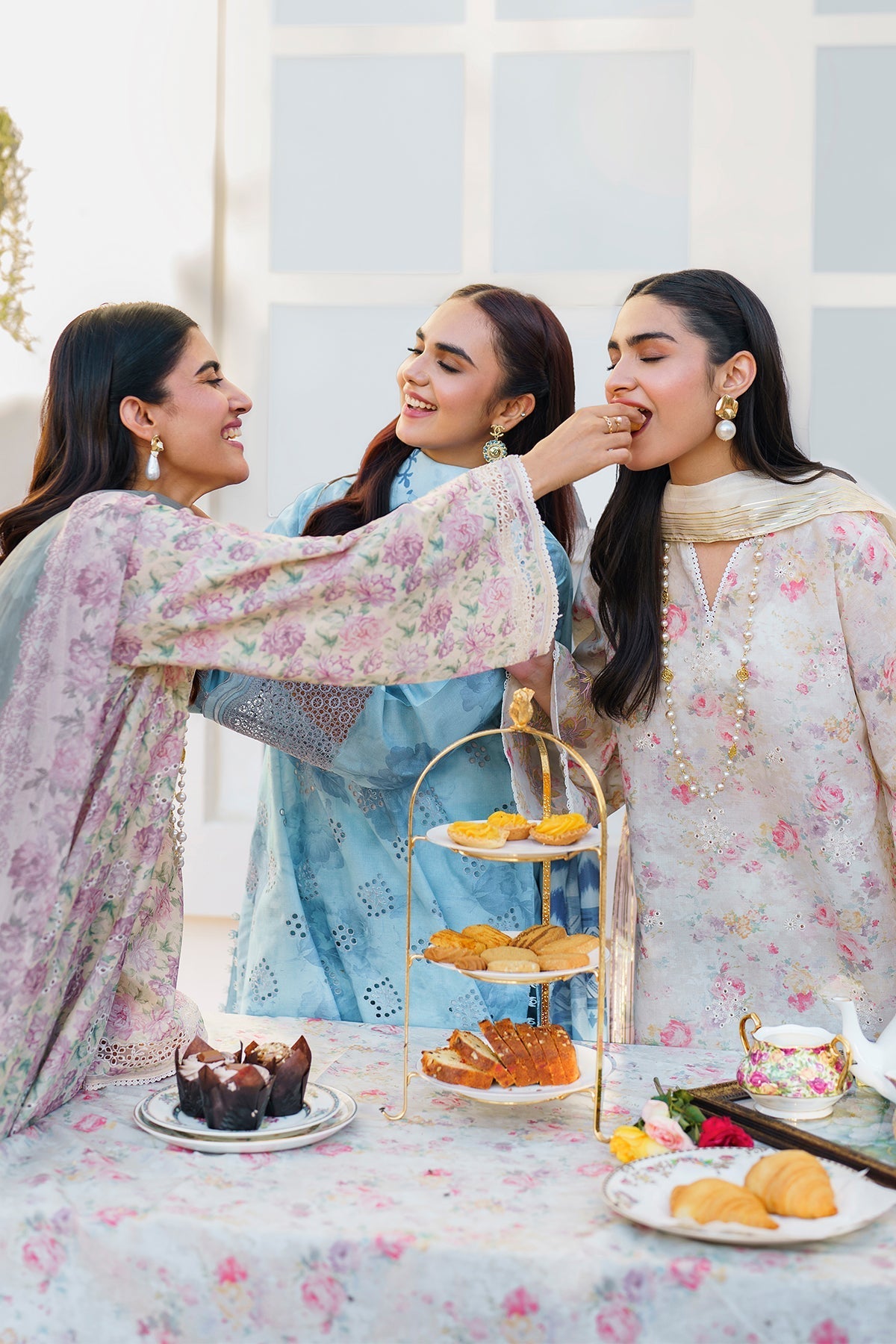 EMBROIDERED PRINTED LAWN SF-638