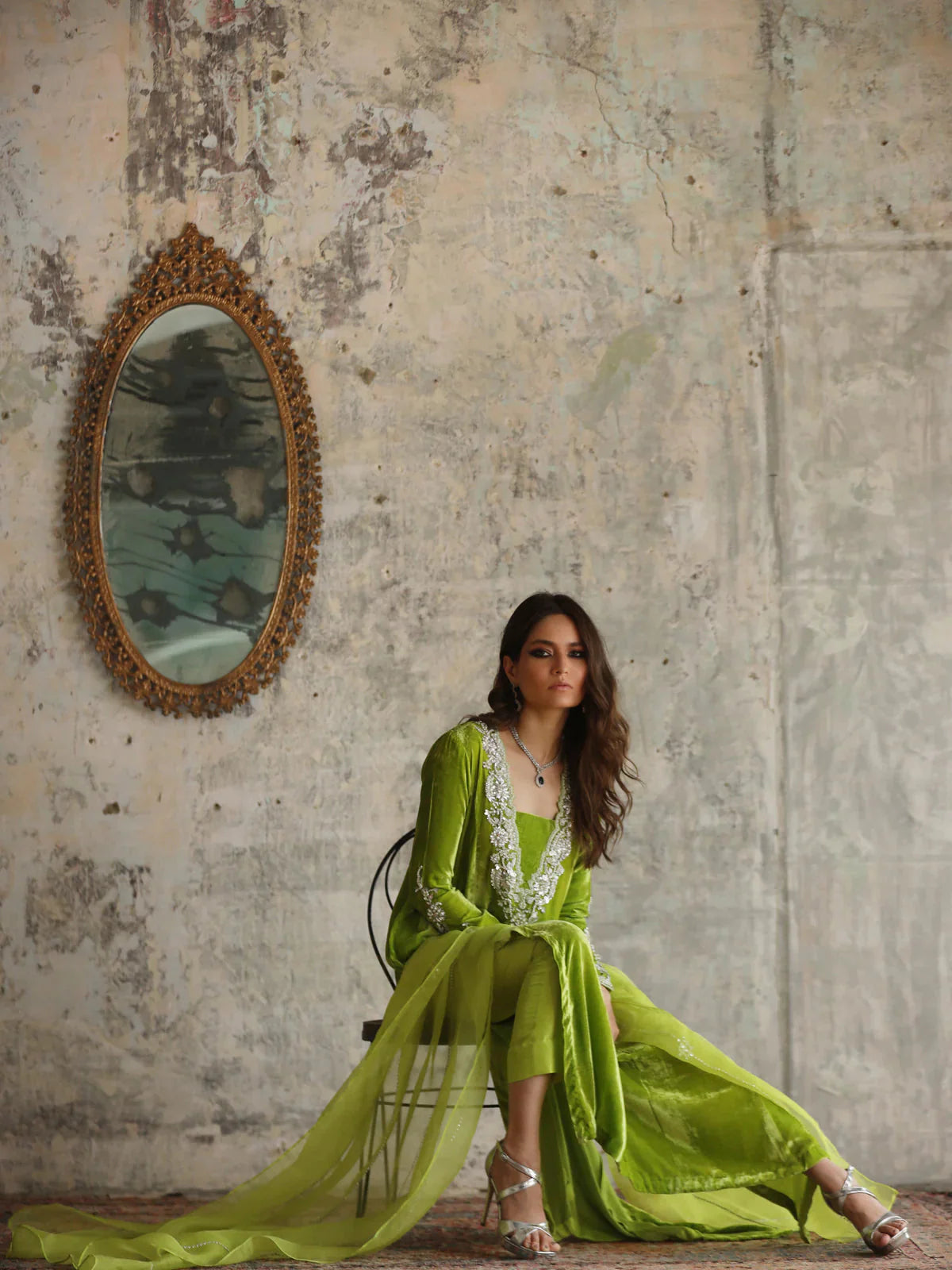 Irsa Parrot Green Signature Velvet