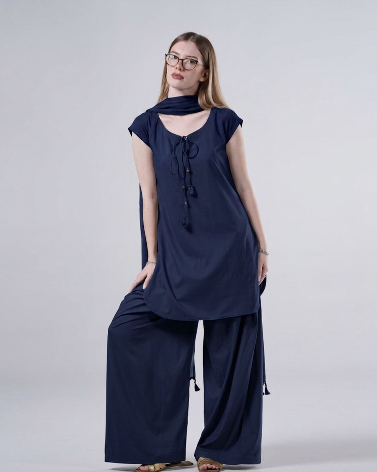 Document (dark blue)