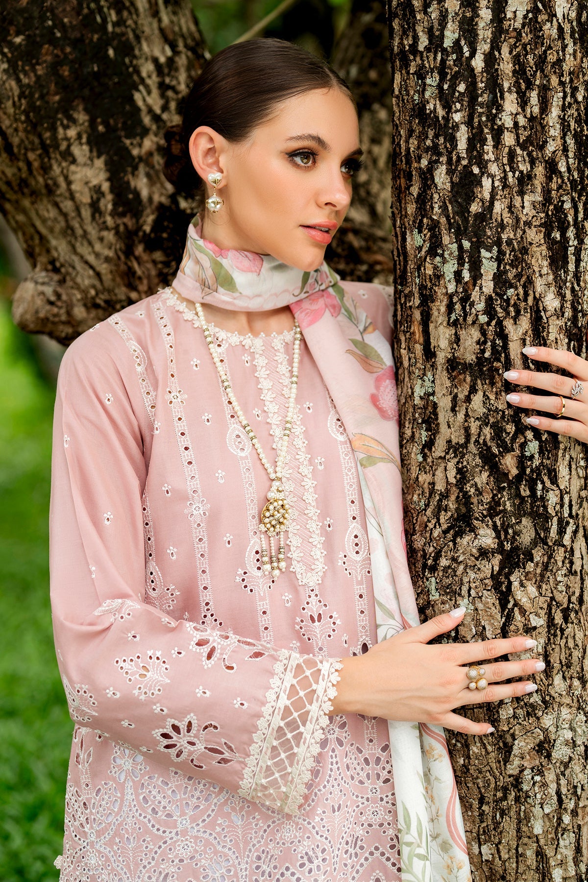EMBROIDERED LAWN SF-4264