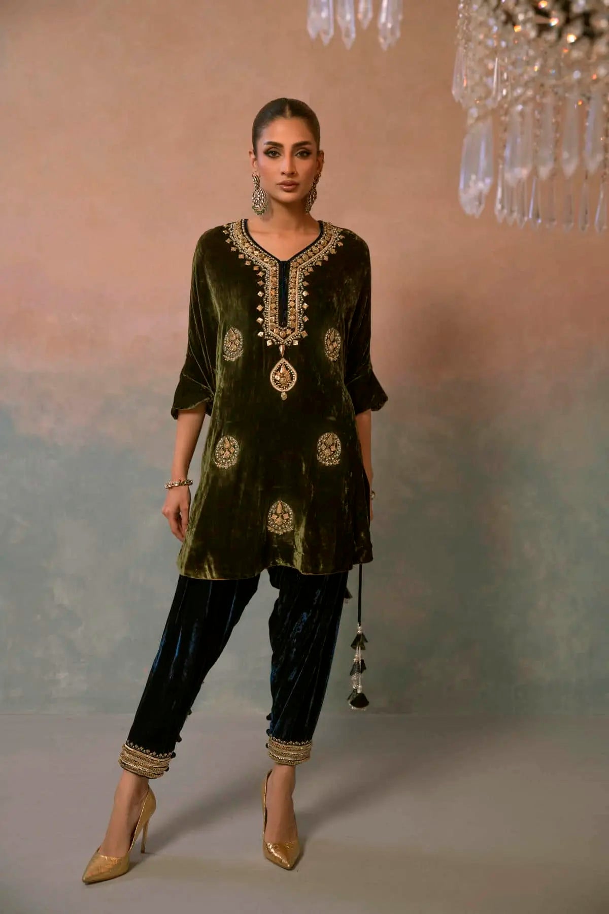 Velvet '25 - Raging Olive