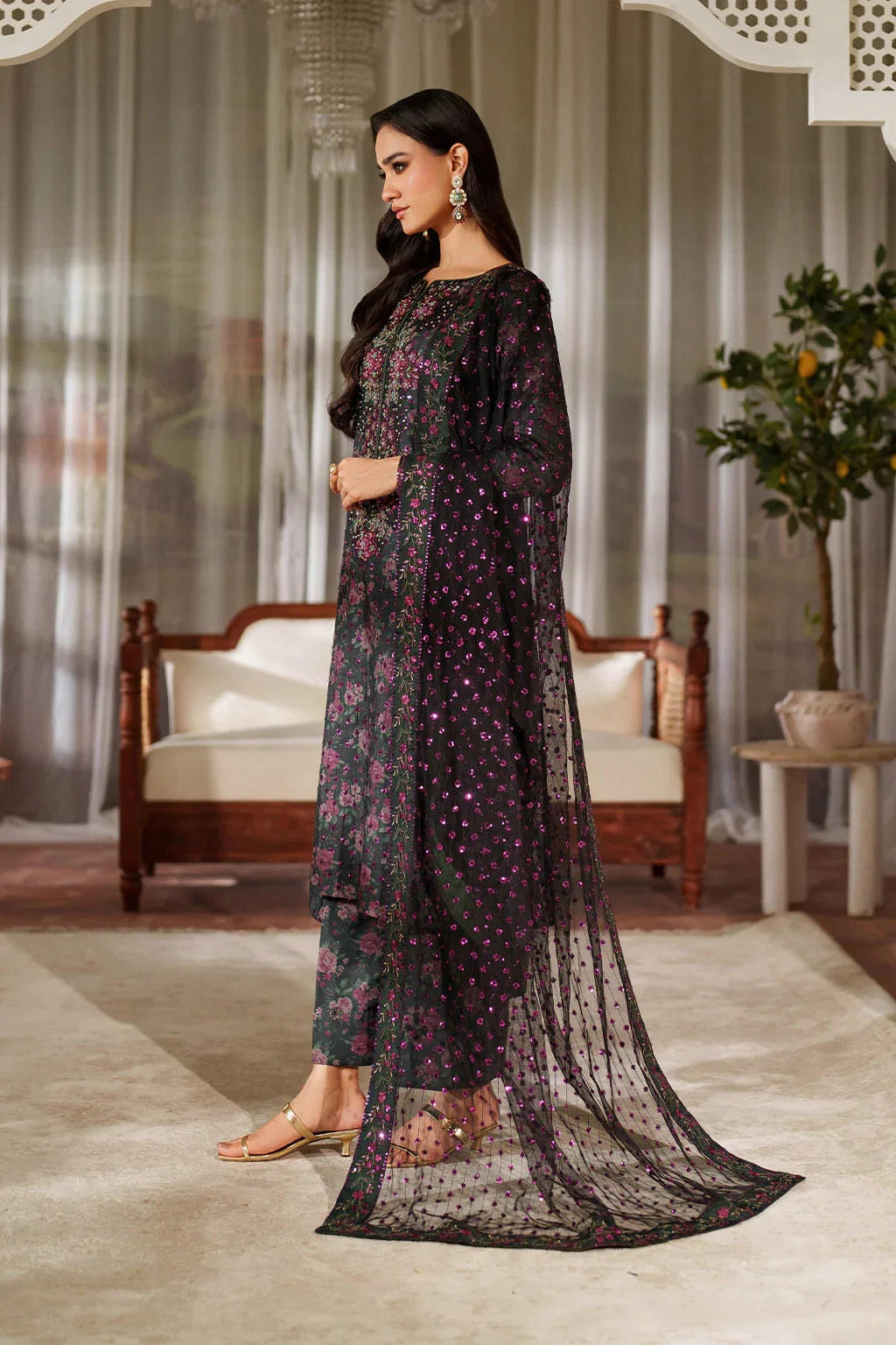 Iznik Luxury Printed & Embroidered Unstitched Lawn Suit UE-537