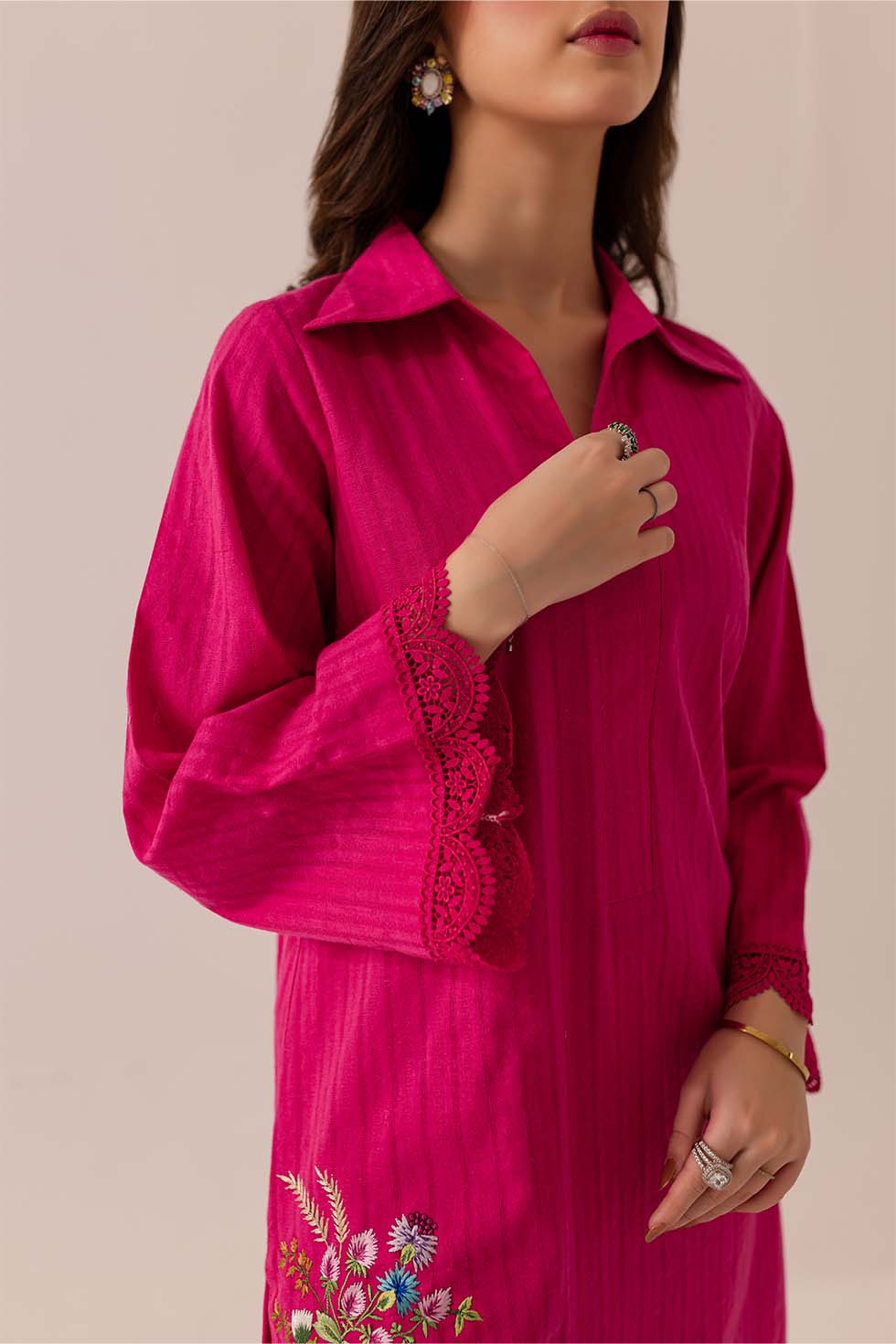 https://cdn.shopify.com/s/files/1/0799/2921/3243/files/1C0A9966.jpg?v=1715798073