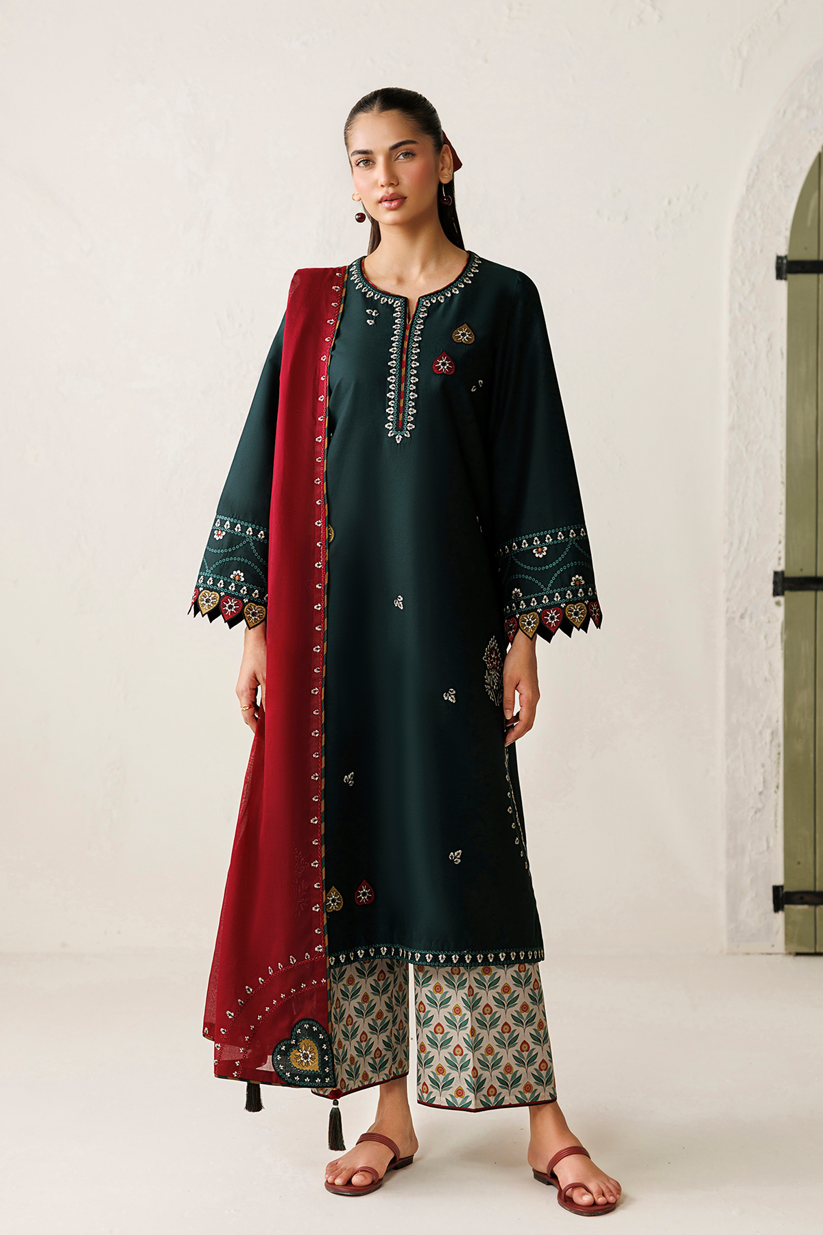 EMBROIDERED LAWN USE-9395