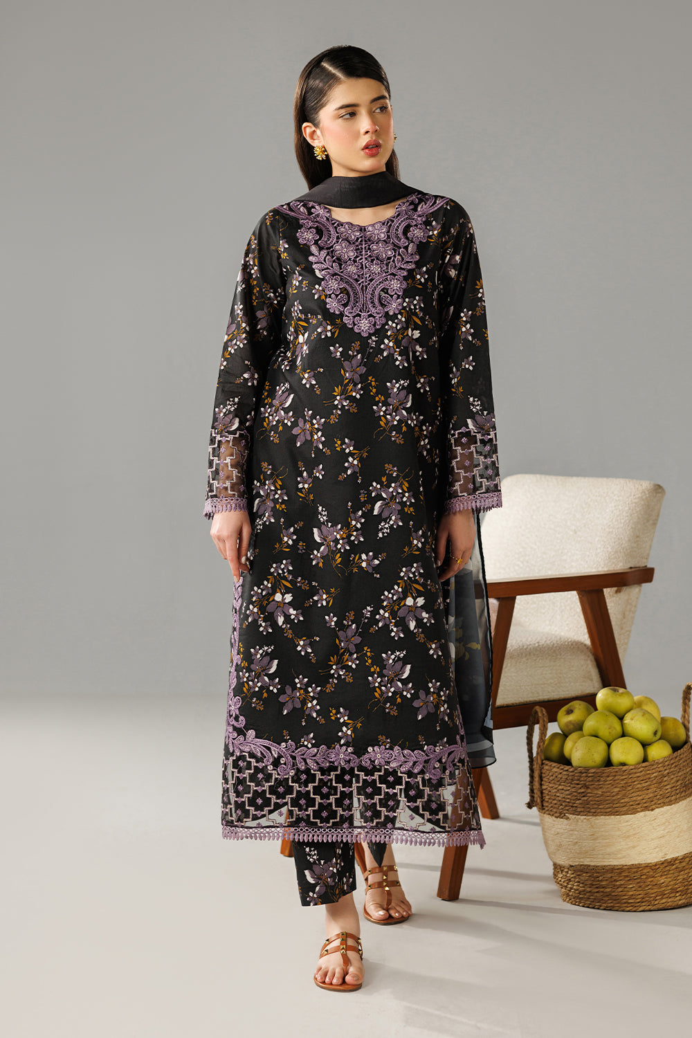 Embroidered Lawn DT-26-12