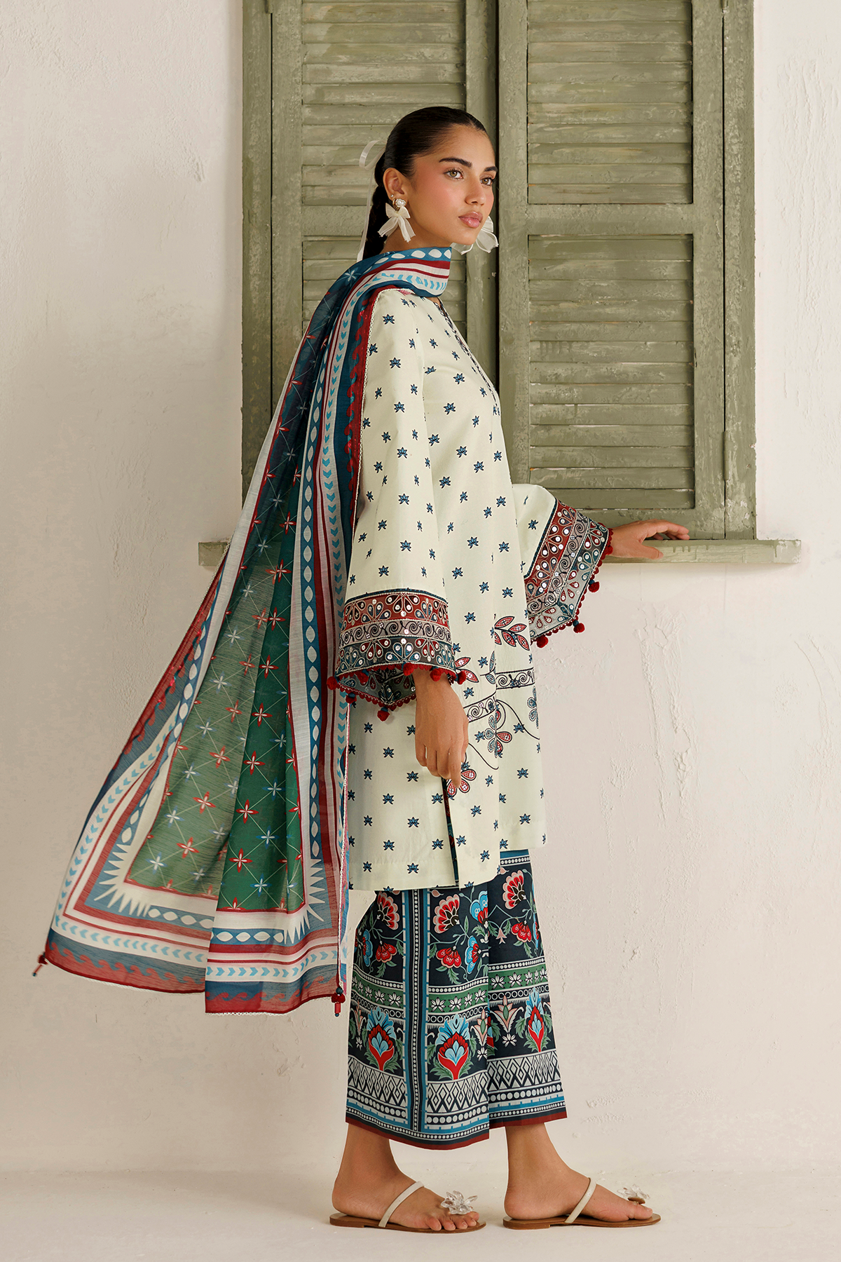 EMBROIDERED LAWN RTW-9389