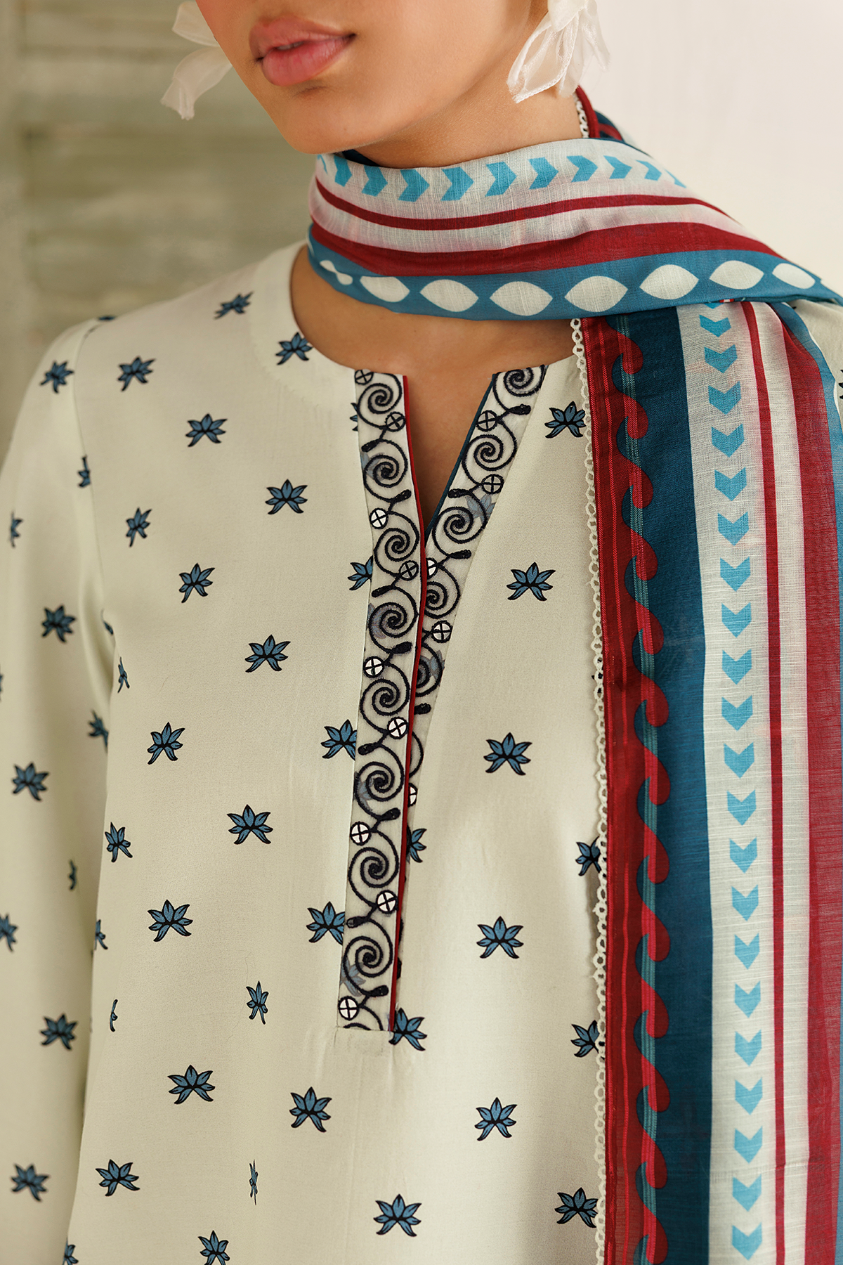EMBROIDERED LAWN RTW-9389