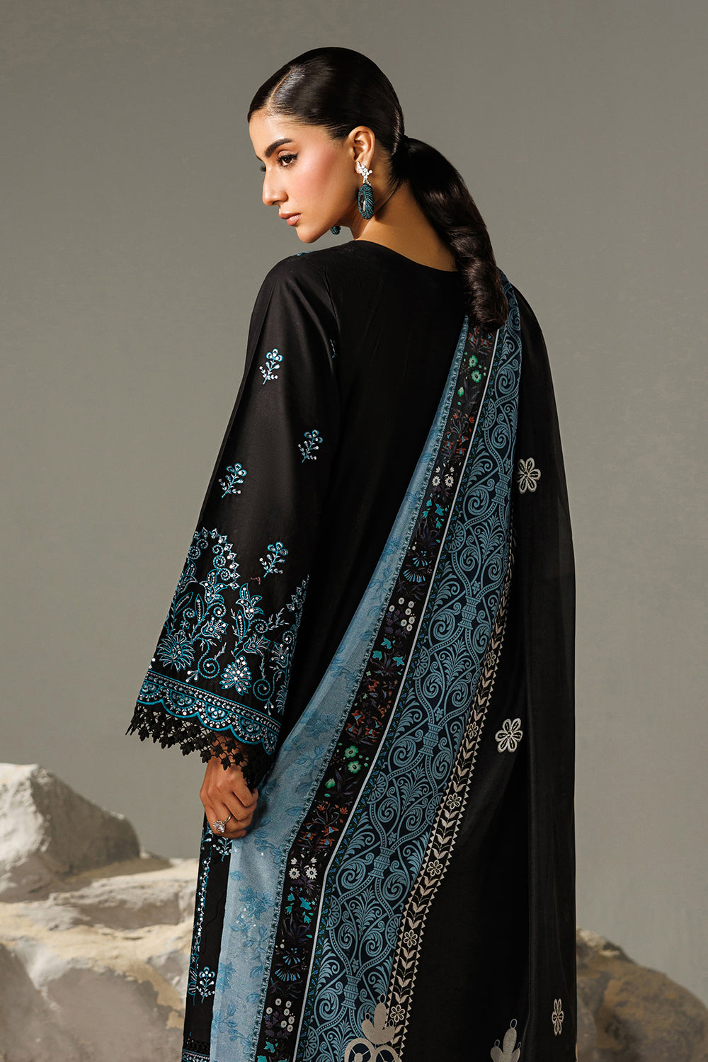 Embroidered Lawn MJ-26-16