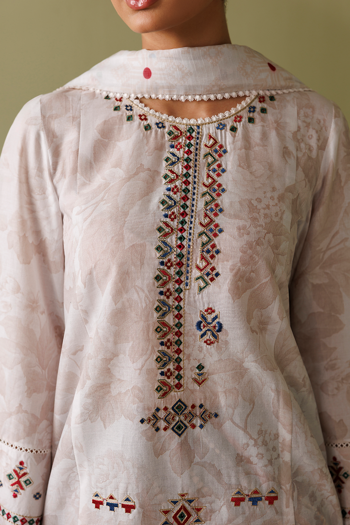 EMBROIDERED LAWN RTW-9373