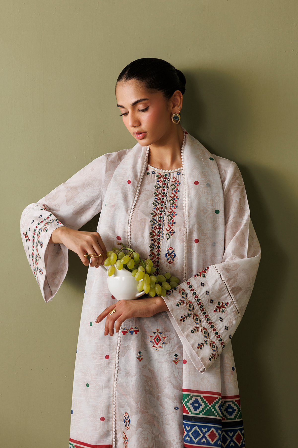 EMBROIDERED LAWN RTW-9373