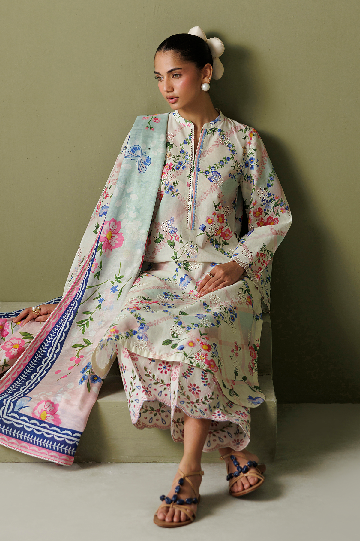 EMBROIDERED LAWN RTW-9385