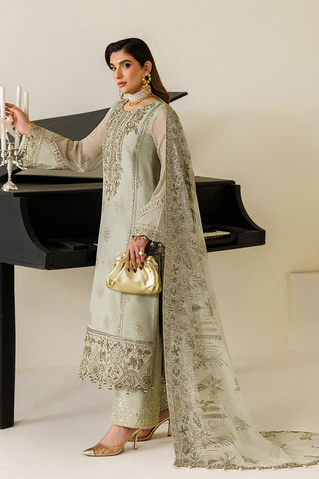Alizeh – Javi Style