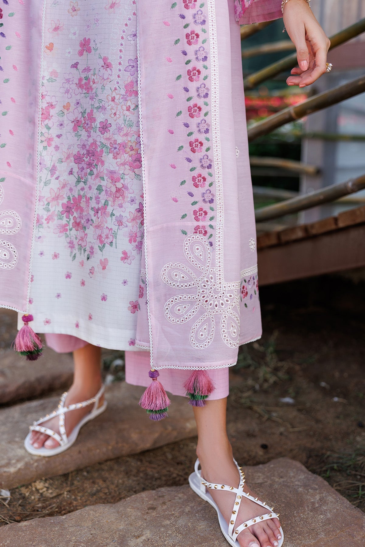 EMBROIDERED LAWN RTW-9304