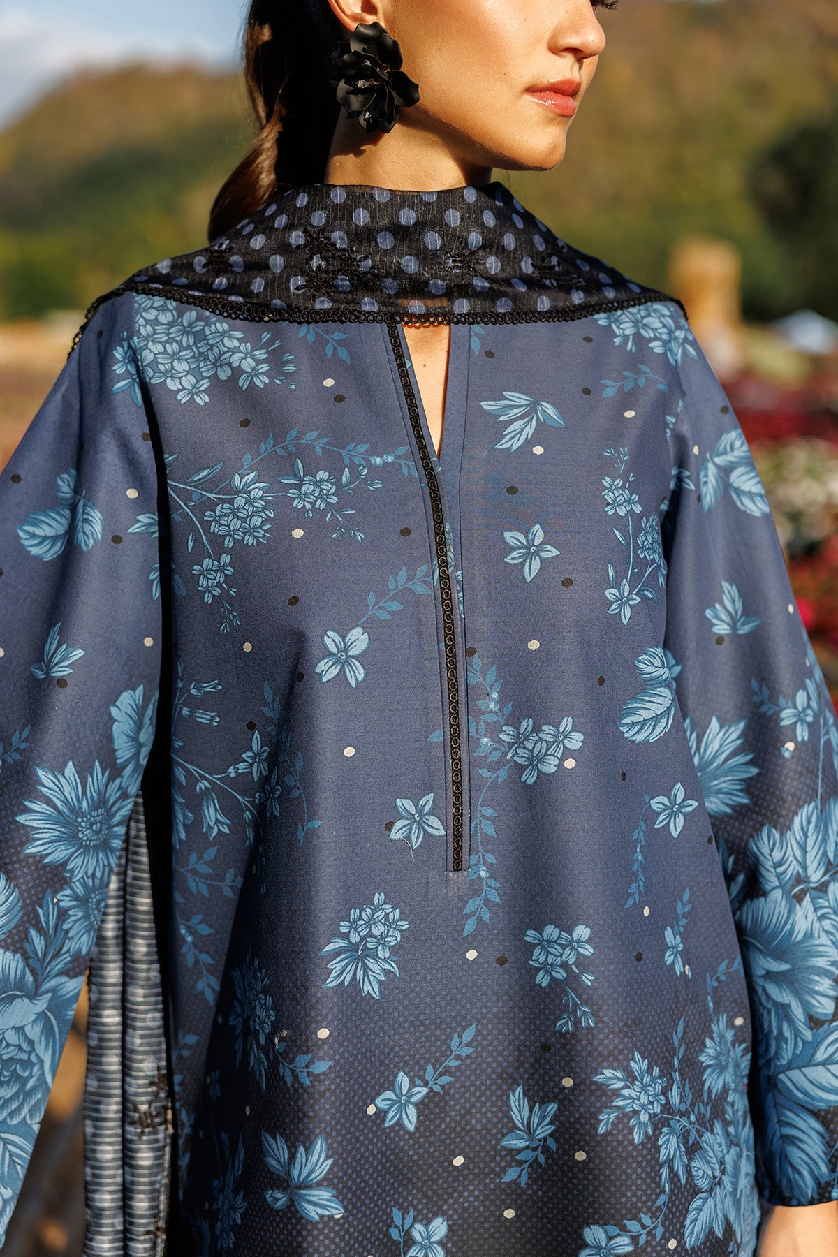 EMBROIDERED LAWN RTW-9295