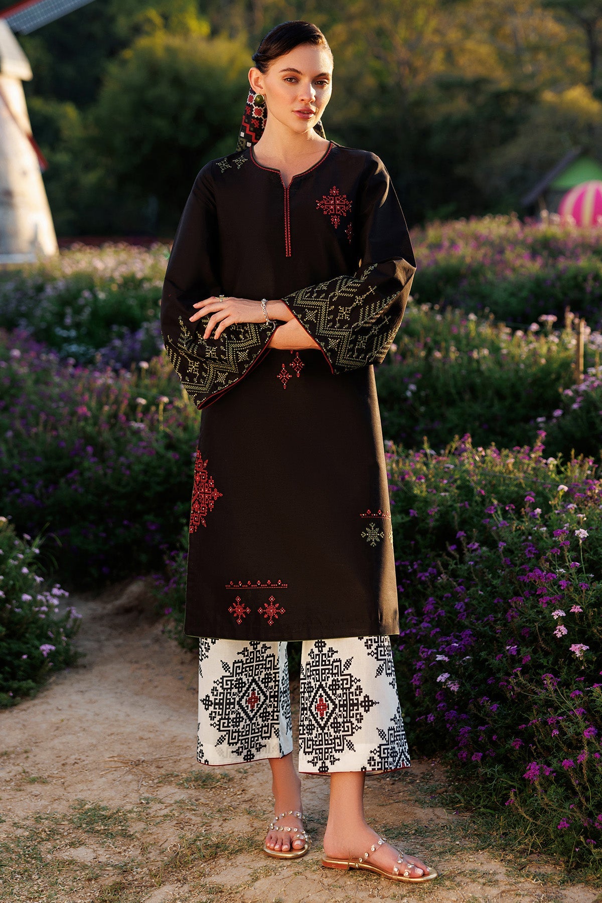 EMBROIDERED LAWN RTW-9301