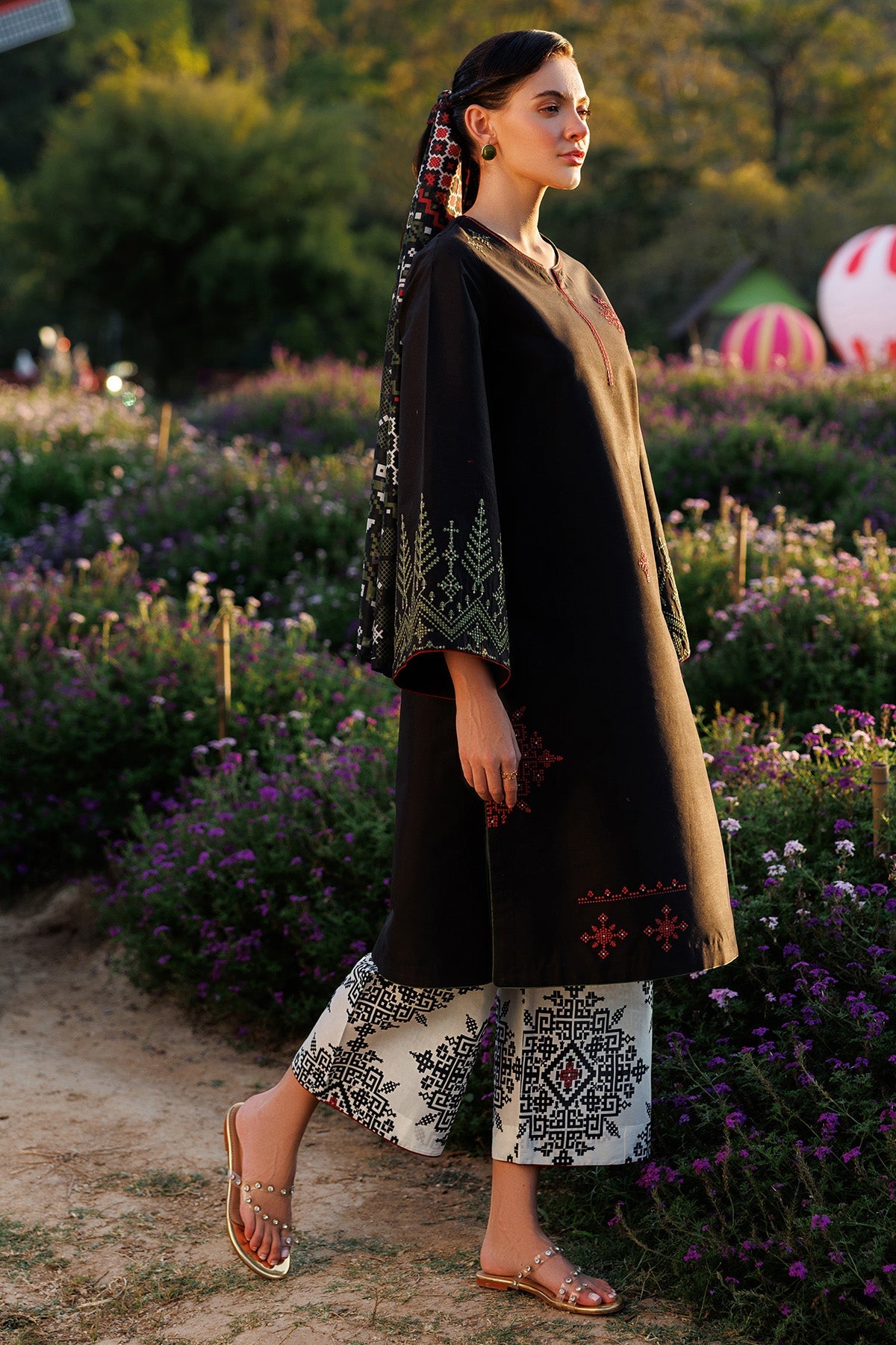 EMBROIDERED LAWN RTW-9301