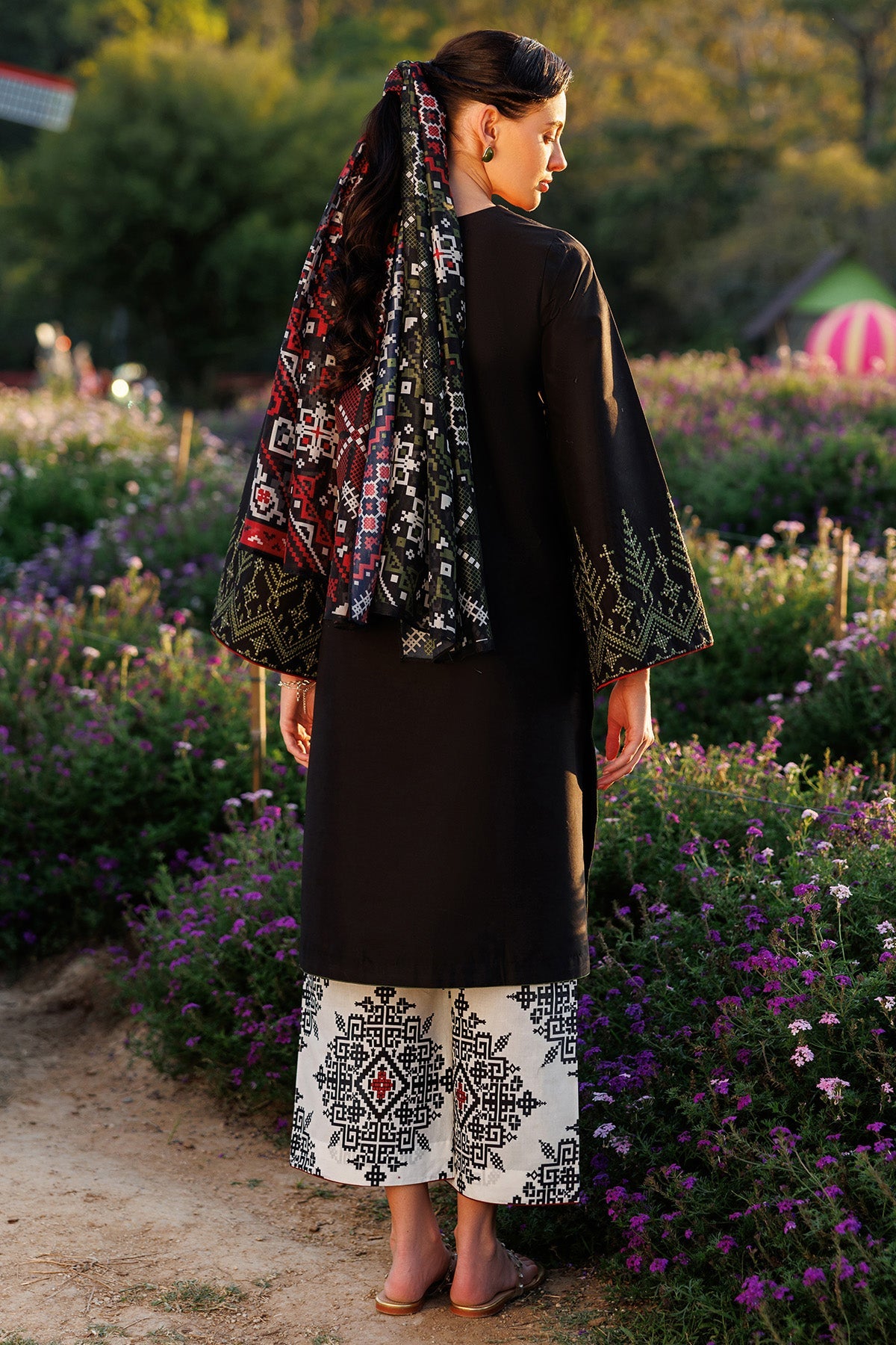 EMBROIDERED LAWN RTW-9301