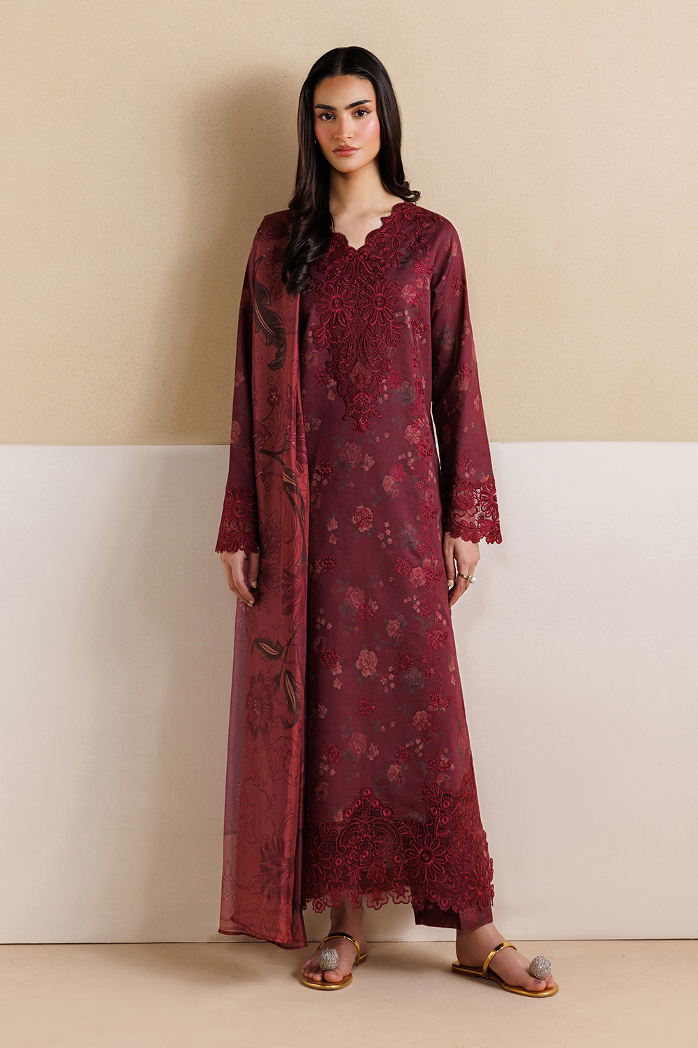 Embroidered Lawn DT-26-23