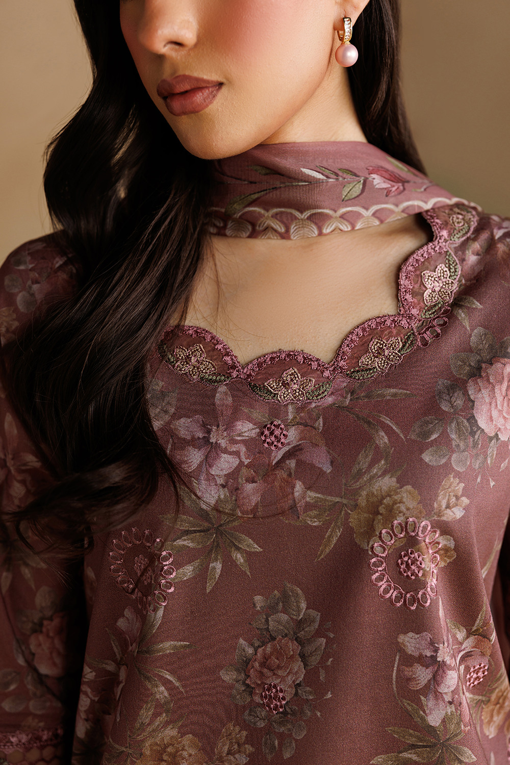 Embroidered Lawn DT-26-20