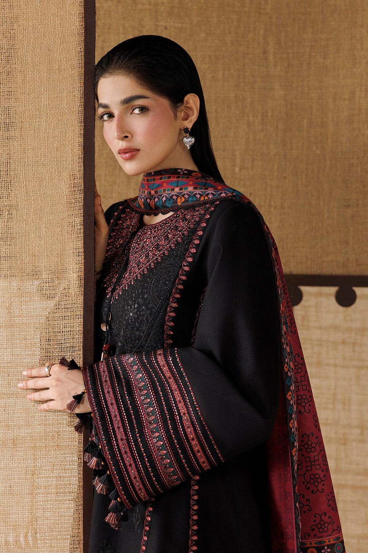 EMBROIDERED PREMIUM KHADDAR UW-0253