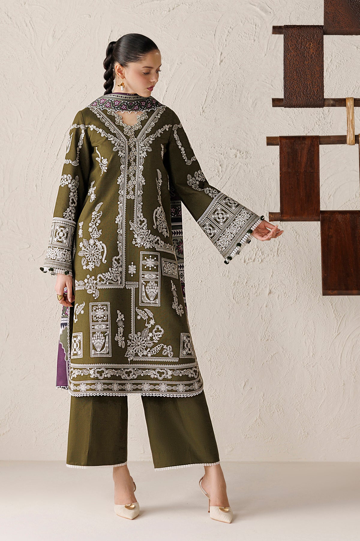 EMBROIDERED PREMIUM KHADDAR UW-0271