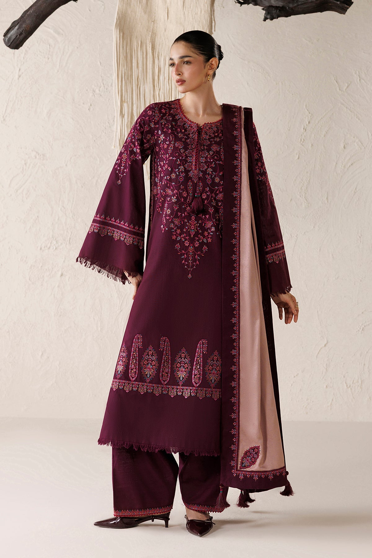 EMBROIDERED PREMIUM KHADDAR UW-0291