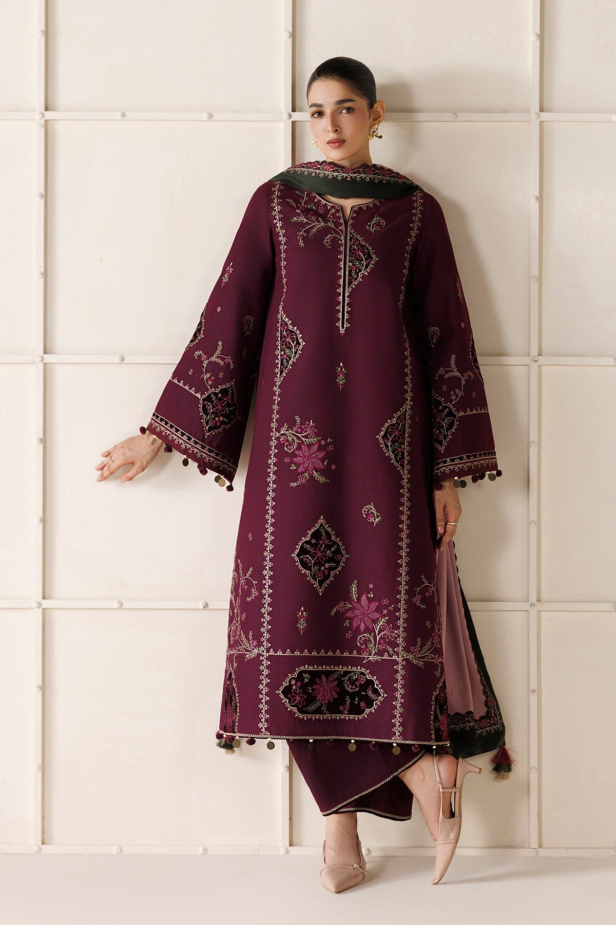 EMBROIDERED PREMIUM KHADDAR UW-0288