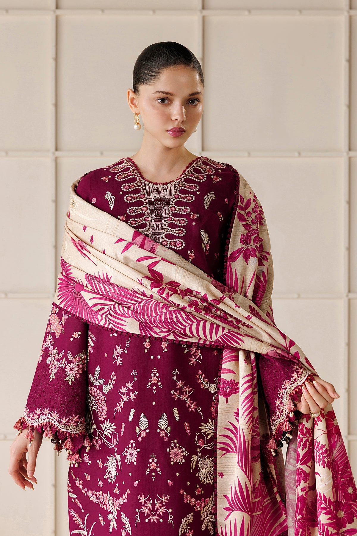 EMBROIDERED PREMIUM KHADDAR UW-0286
