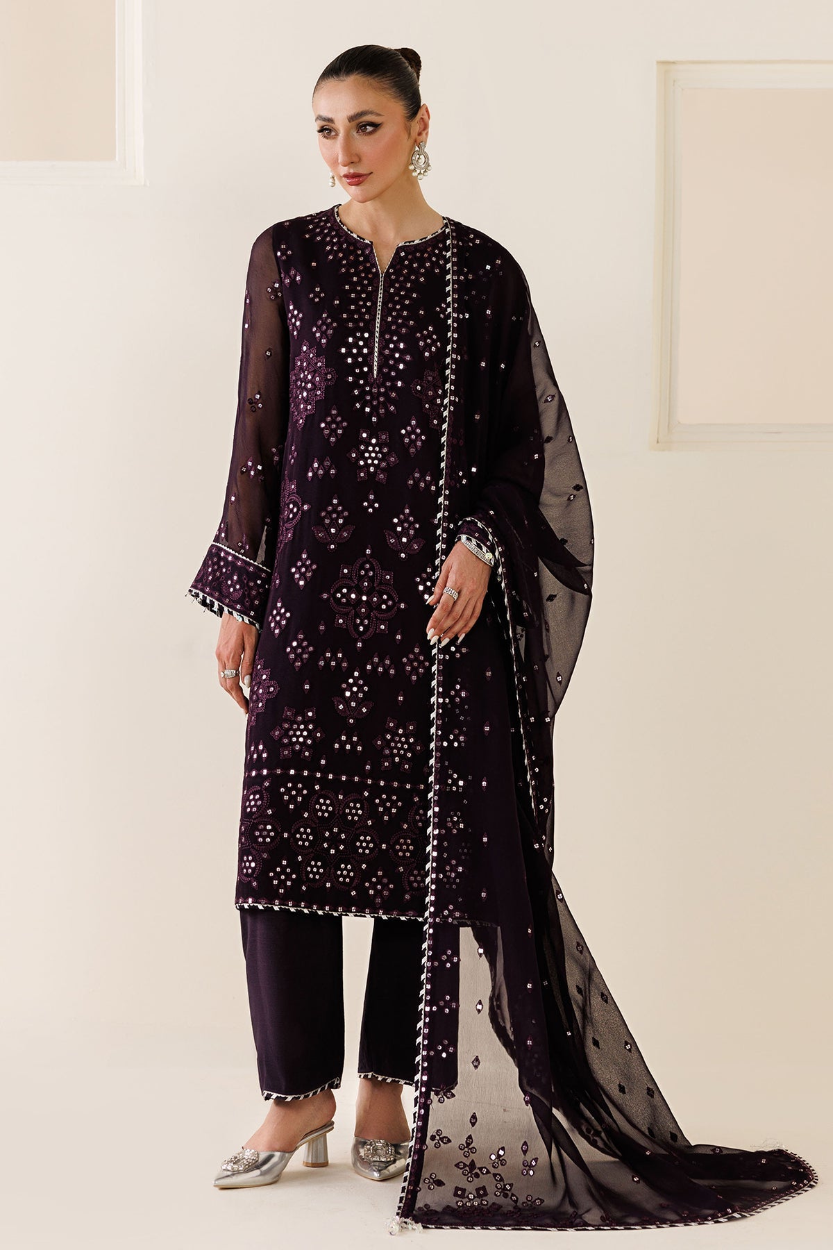 EMBROIDERED CHIFFON UC-3123