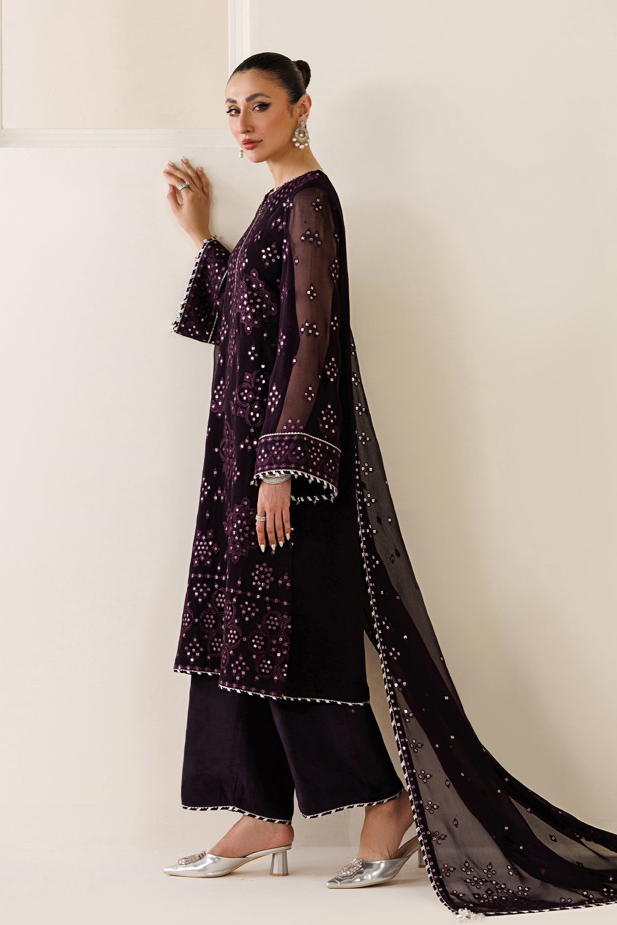 EMBROIDERED CHIFFON UC-3123
