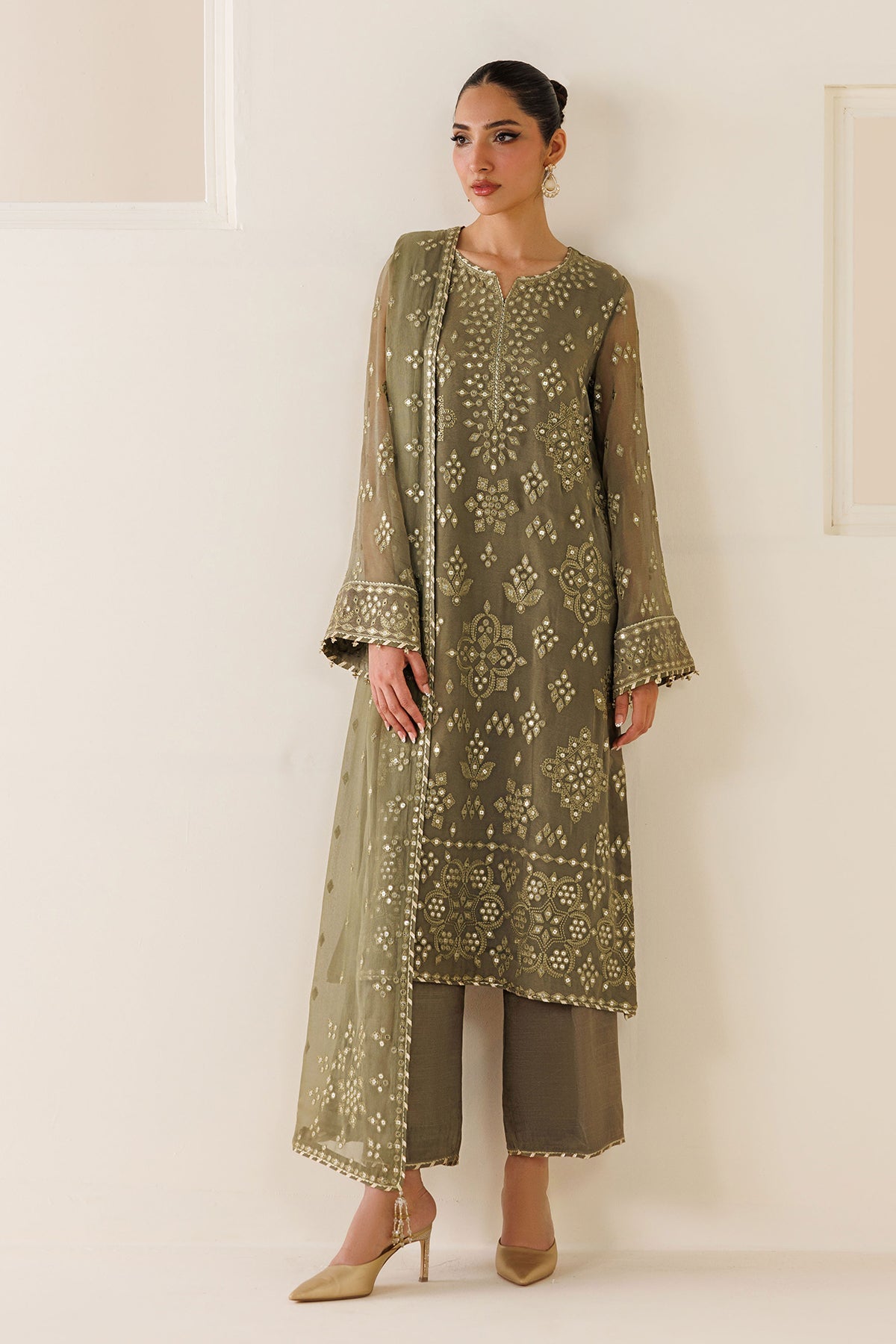 EMBROIDERED CHIFFON UC-3122