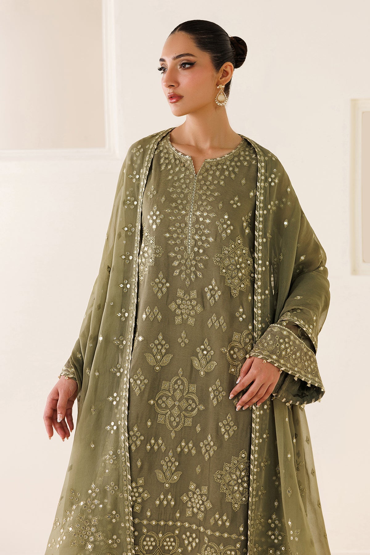 EMBROIDERED CHIFFON UC-3122