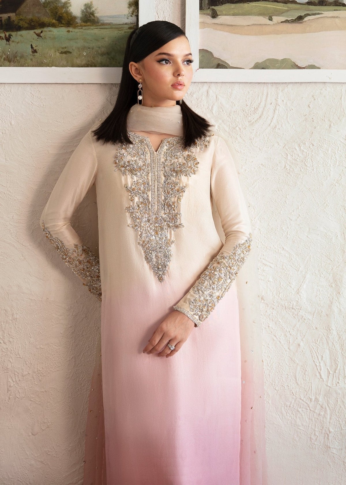 Kanwal Malik – Maura Style