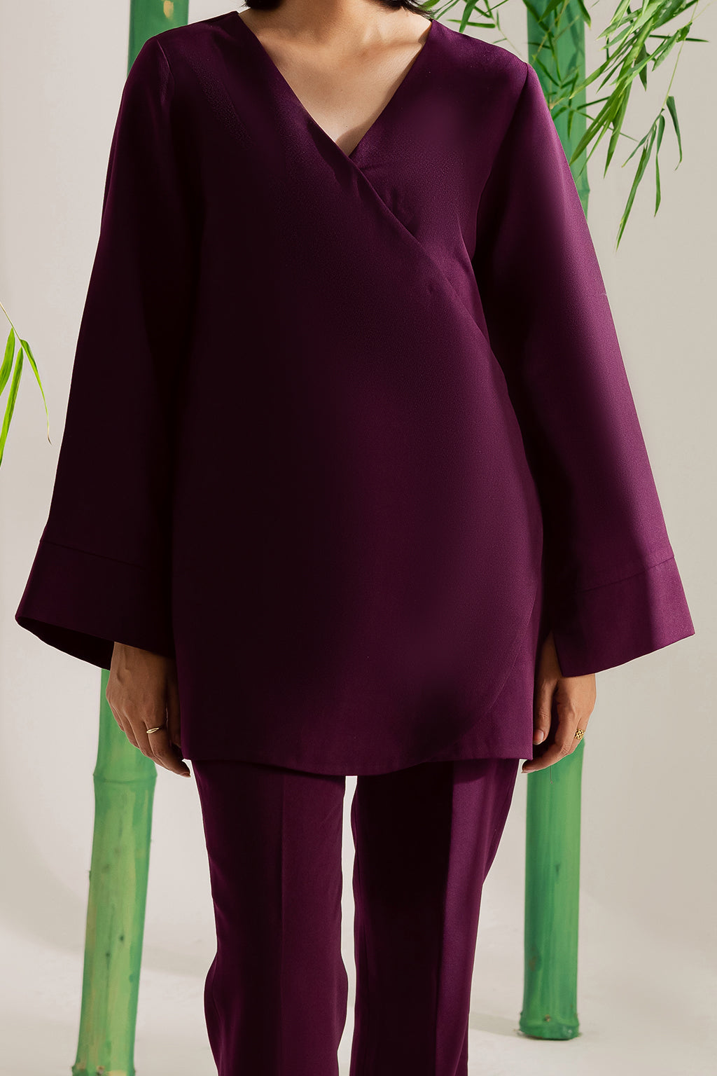 https://cdn.shopify.com/s/files/1/0019/7217/4947/files/1_0004_1C0A8100_6dc54f74-e87d-4719-a5bb-83fe402c22e8.jpg?v=1764583302