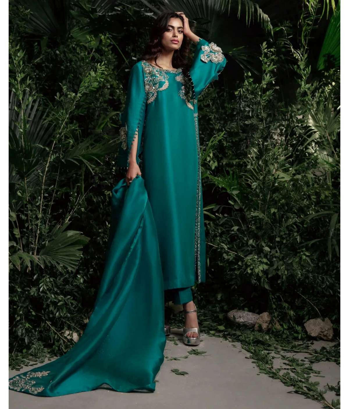 LUNA- Luxury Pret'24 - 11