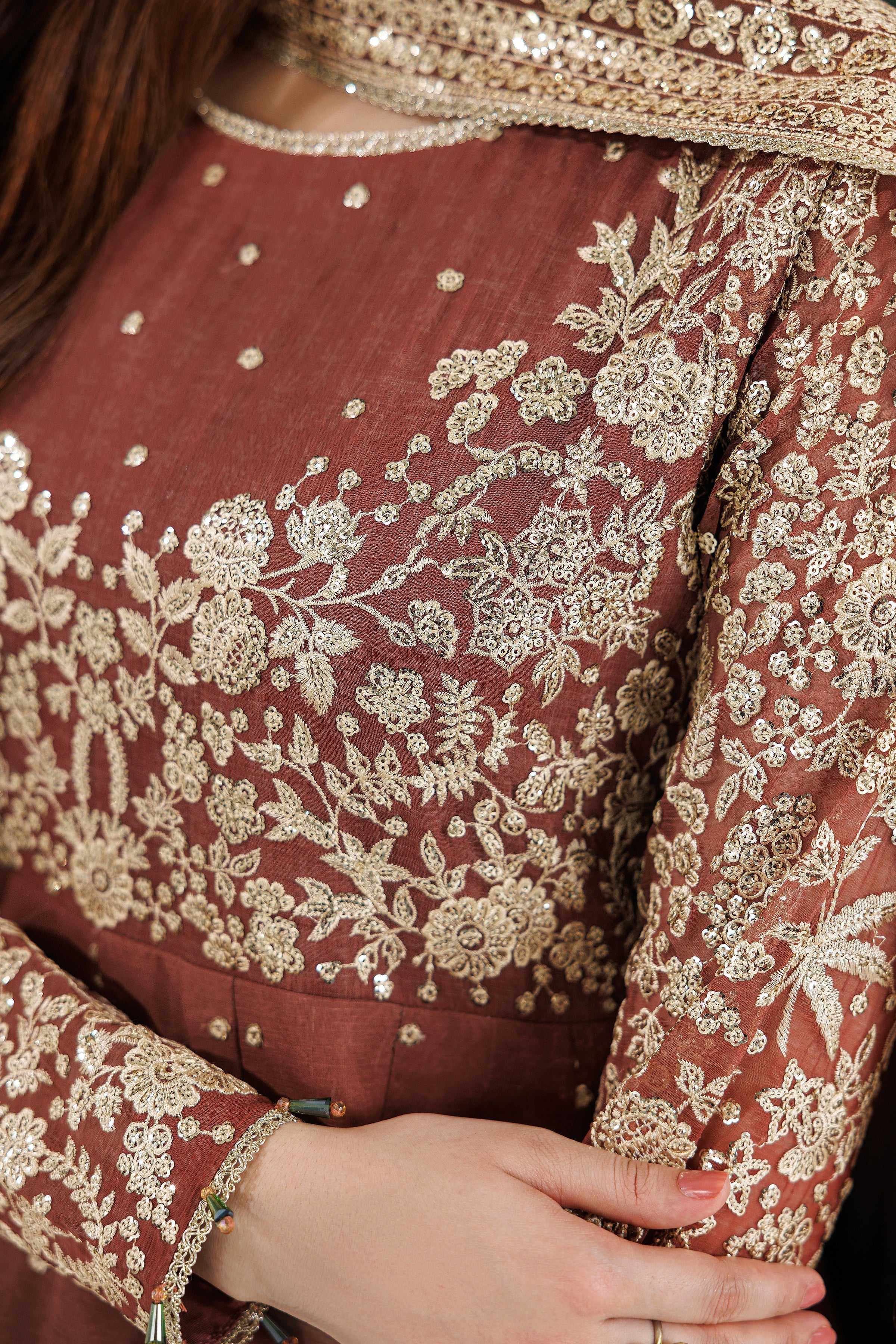 Farasha – Rustic Glow Style