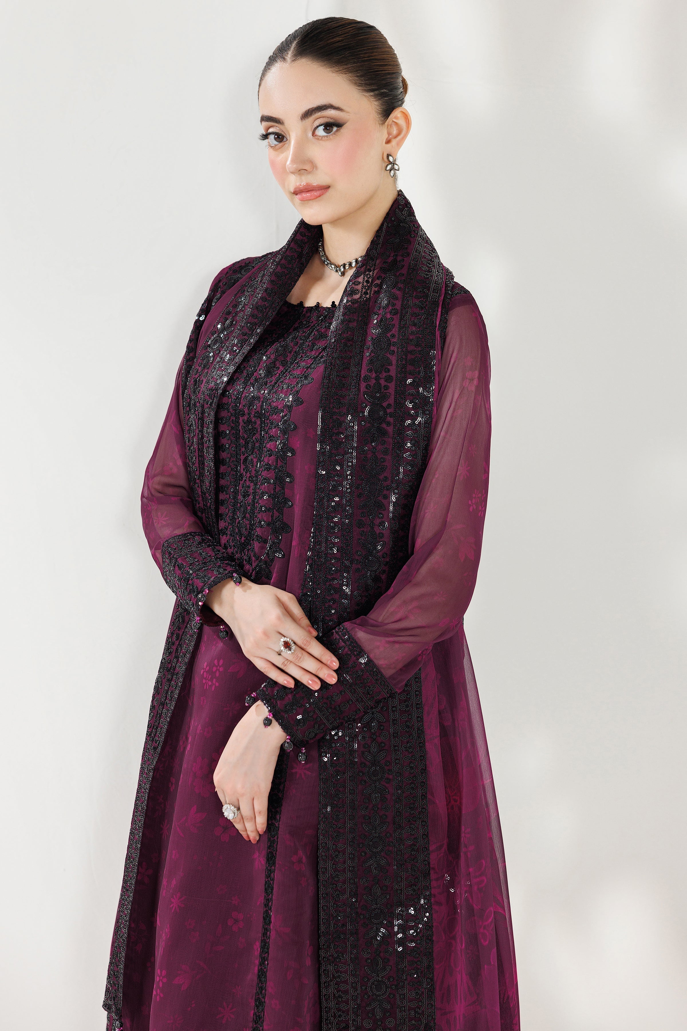Farasha – Violet Eclips Style