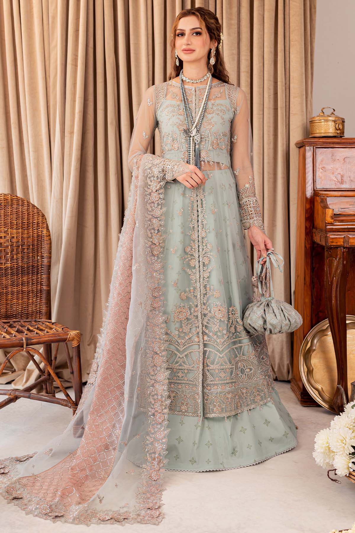 Farasha – Camilla Style