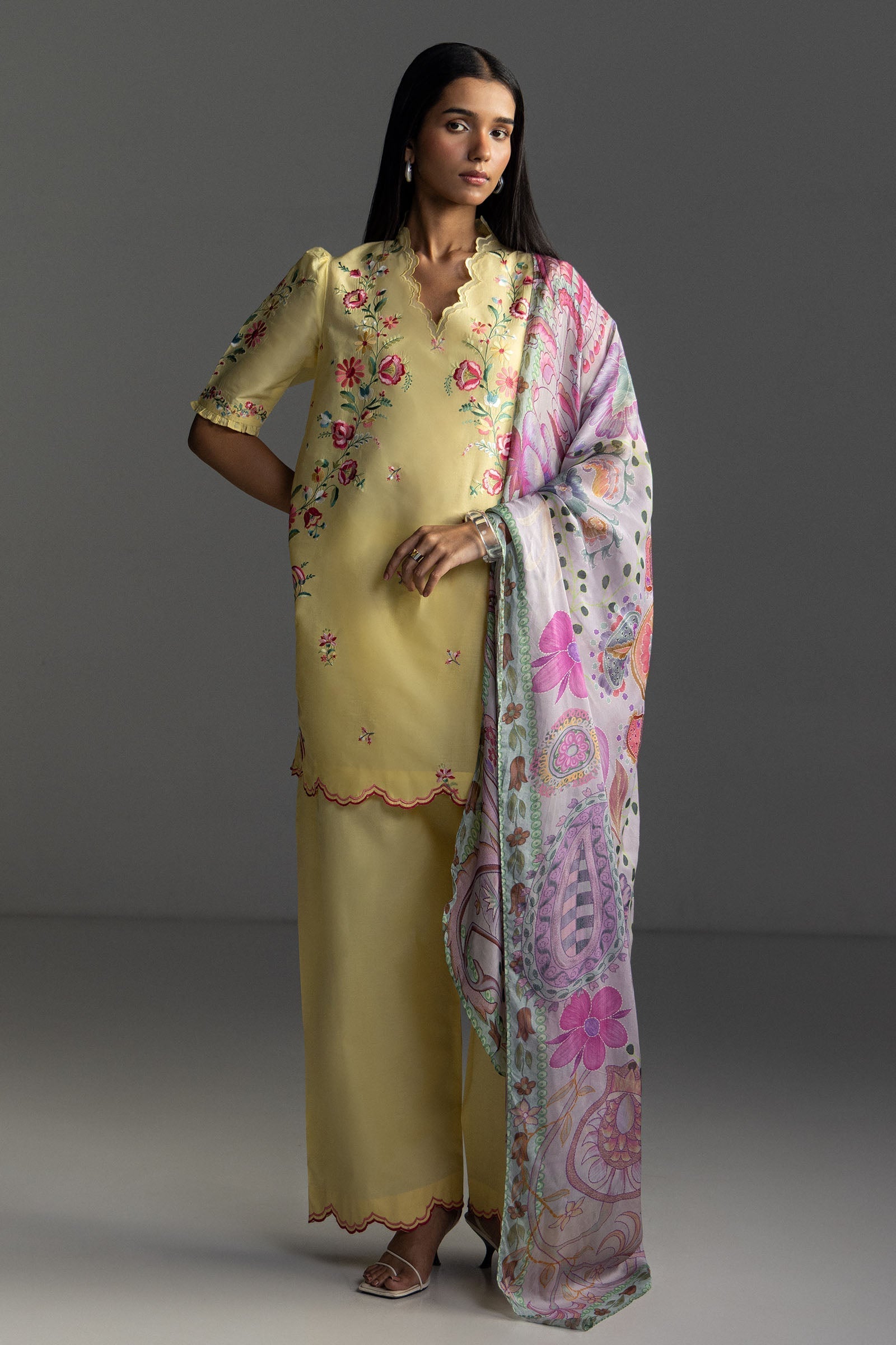 Zara Shahjahan – Seren-5B Style