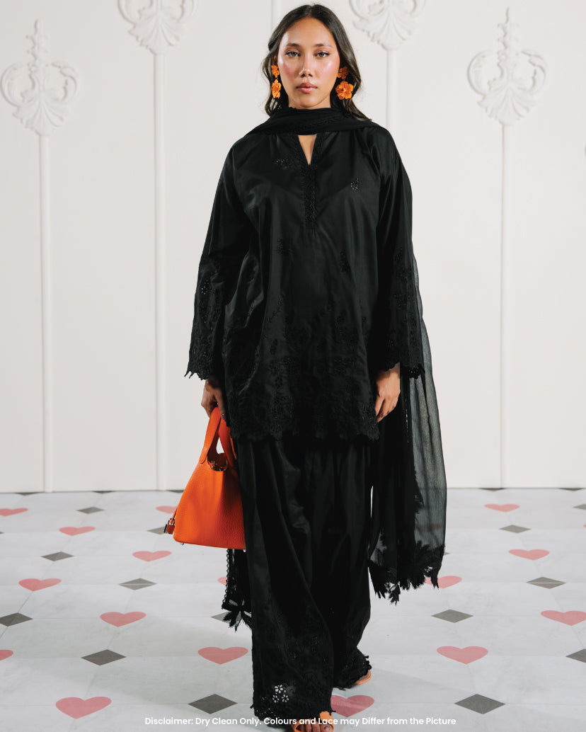 Noir Dupatta