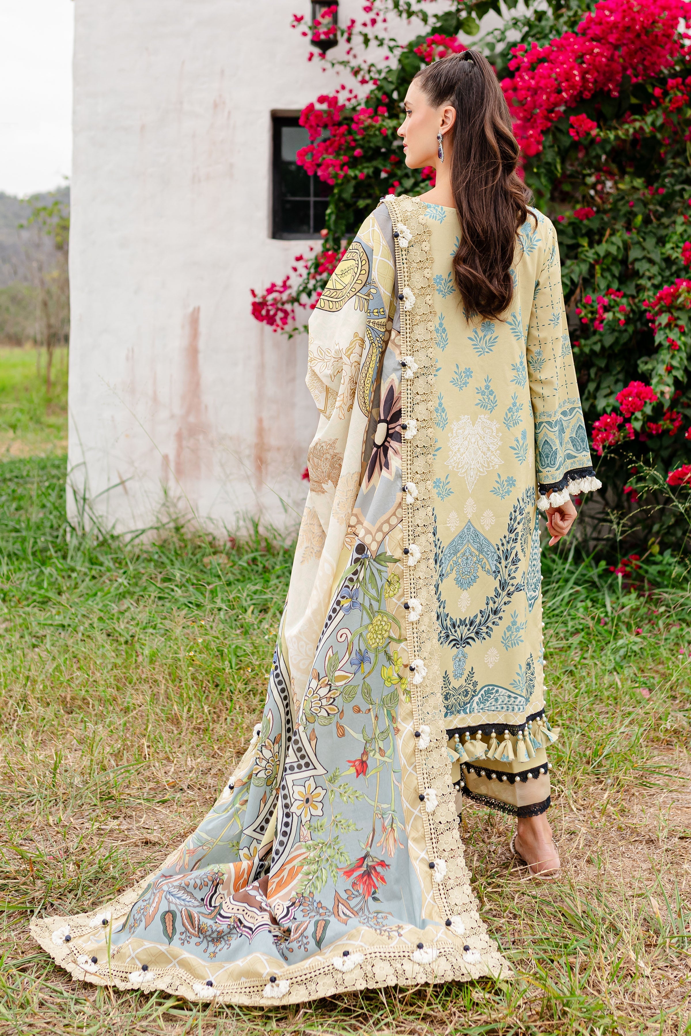 URBANE DIGITAL LAWN LT YELLO-Jade Urbane Lawn Prints – 20471 A (RTS)